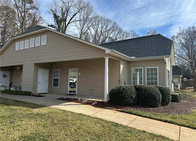 Property at 105 Brick Walk Ct, Mocksville, NC 27028, 2 beds, 2 baths