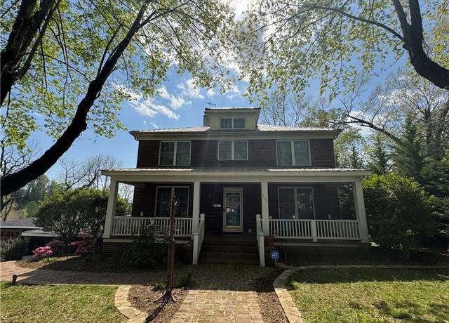 Property at 209 Abernathy St NW, Lenoir, NC 28645, 5 beds, 4 baths