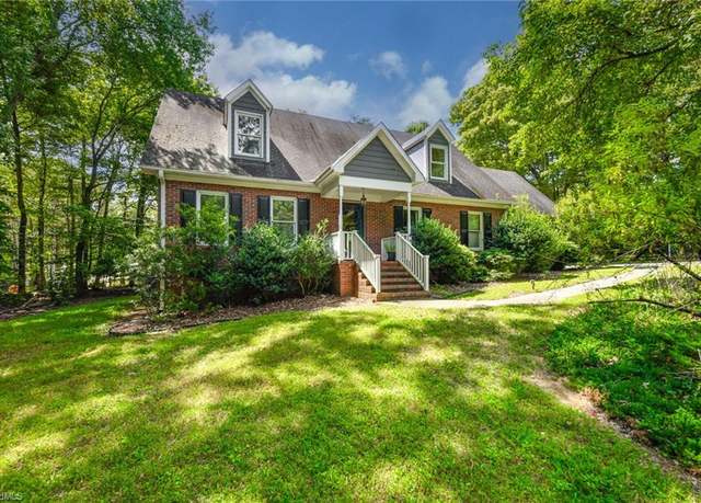 Property at 5521 Dobson Rd, Greensboro, NC 27410, 4 beds, 2.5 baths