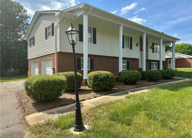 Property at 304 Farmbrooke Ln, Winston-salem, NC 27127, 3 beds, 2 baths