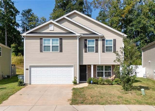 Property at 411 Gulliver Ct, Greensboro, NC 27405, 3 beds, 2.5 baths