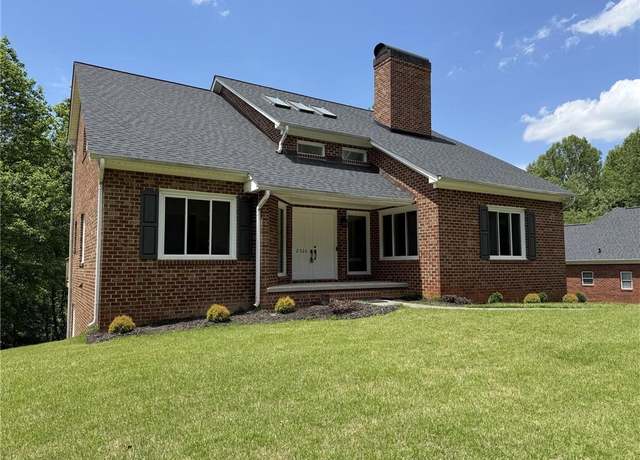 Property at 2528 Treetop Ln, Winston-salem, NC 27101, 3 beds, 3 baths