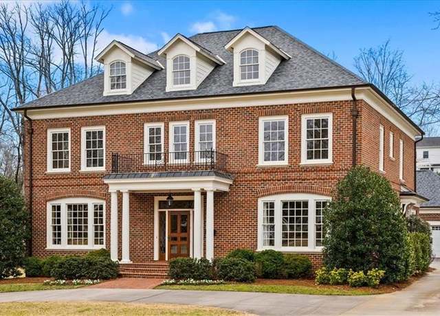 Property at 301 Country Club Dr, Greensboro, NC 27408, 6 beds, 6.5 baths