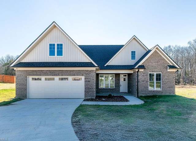 Property at 112 Emerald Ct, Trinity, NC 27370, 3 beds, 2.5 baths