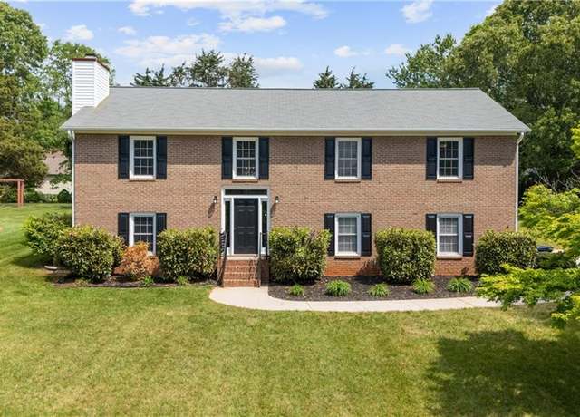 Property at 5175 Edgebaston Dr, Kernersville, NC 27284, 4 beds, 3 baths
