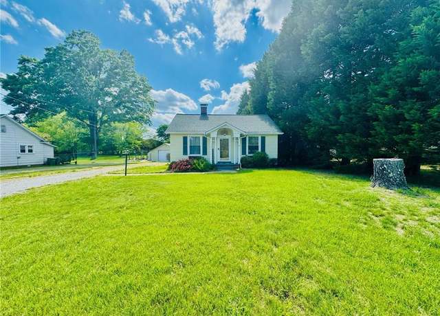 Property at 2742 Darrow Rd, Walkertown, NC 27051, 3 beds, 2 baths