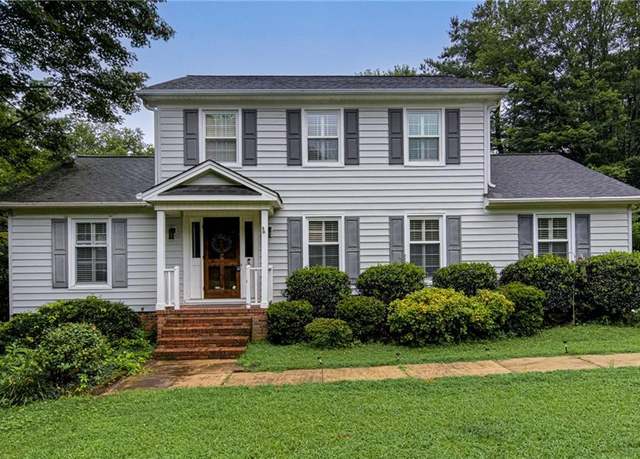 Property at 3613 Buffington Pl, Greensboro, NC 27410, 4 beds, 2.5 baths