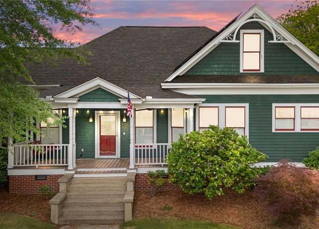 Property at 420 Mcadoo Ave, Greensboro, NC 27406, 4 beds, 3 baths