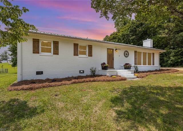 Property at 4353 Valley View Rd, Thomasville, NC 27370, 3 beds, 2 baths