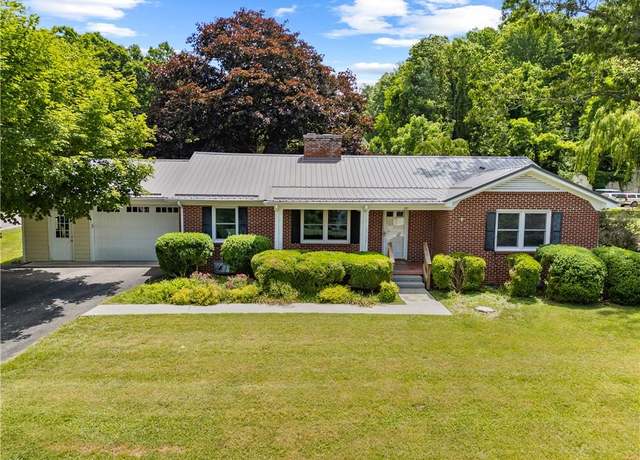 Property at 201 Woods Gap, Floyd, VA 24091, 3 beds, 2 baths