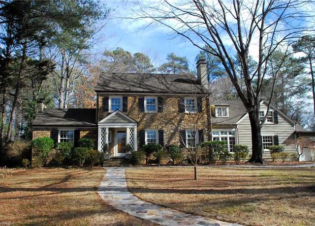 Property at 335 Fairfax Dr, Winston-salem, NC 27104, 3 beds, 3.5 baths