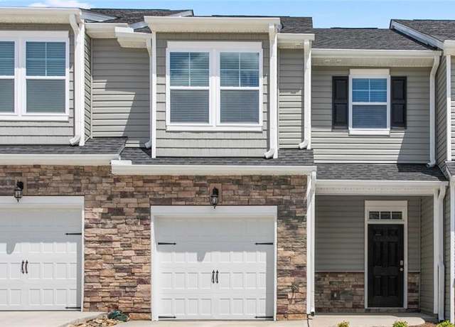 Property at 1420 Amberview Ln, Kernersville, NC 27284, 3 beds, 2.5 baths