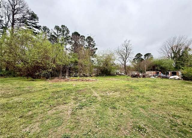 Property at 2219 Bradley St, Greensboro, NC 27406, 2 beds, 1 bath