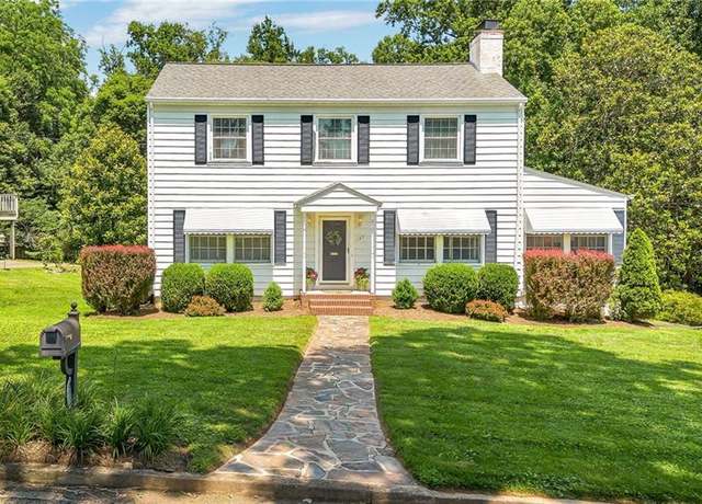 Property at 137 Westover Dr, Elkin, NC 28621, 3 beds, 2 baths