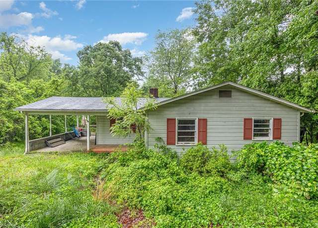 Property at 220 Old St, Jonesville, NC 28642, 3 beds, 1 bath