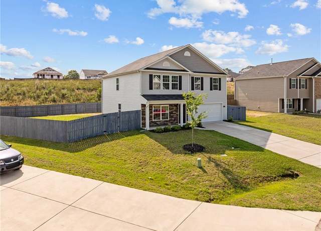 Property at 4480 Green Valley Dr, Trinity, NC 27370, 4 beds, 2.5 baths