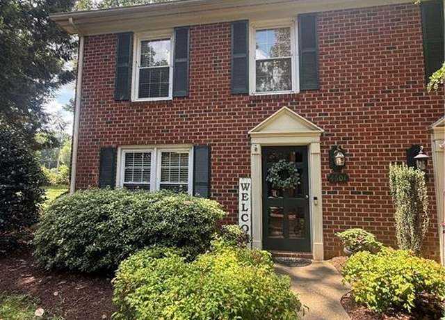 Property at 4601 Lawndale Dr, Greensboro, NC 27455, 3 beds, 2.5 baths
