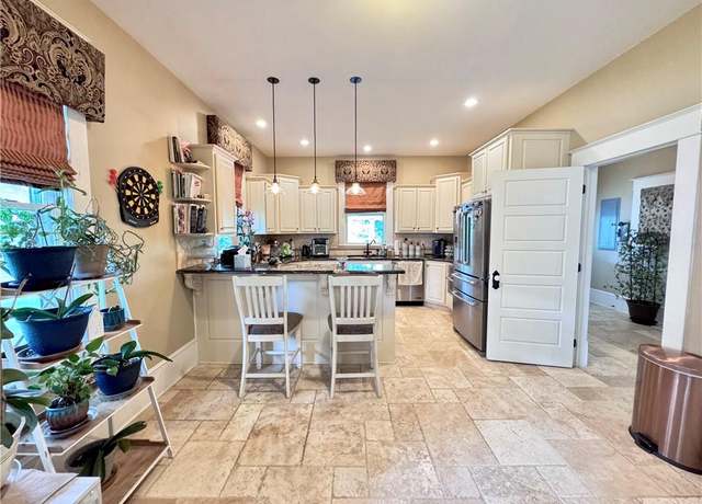 Property at 311 Cherry St, Mount Airy, NC 27030, 5 beds, 3 baths