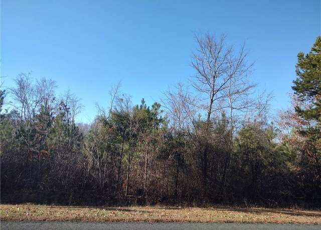 Property at 108 Harborgate Dr, Denton, NC 27239