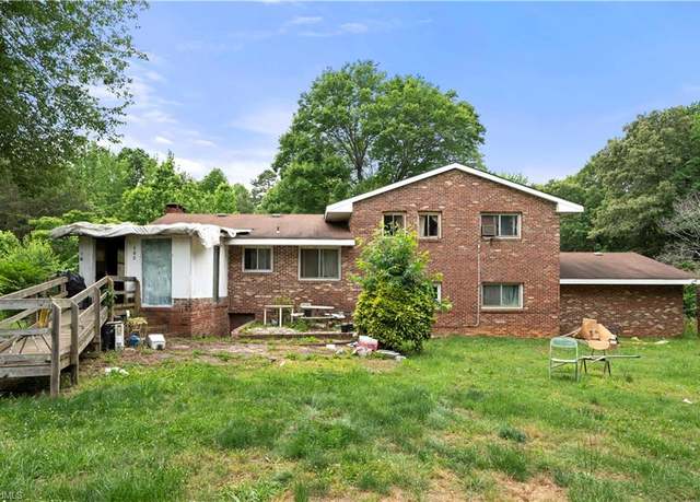 Property at 302 Wafford Rd, Lexington, NC 27292, 4 beds, 2.5 baths
