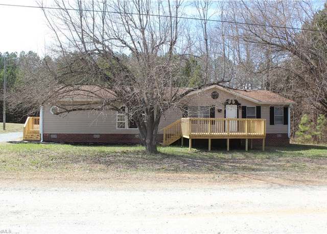 Property at 313 Grayland St, Lexington, NC 27295, 3 beds, 2 baths