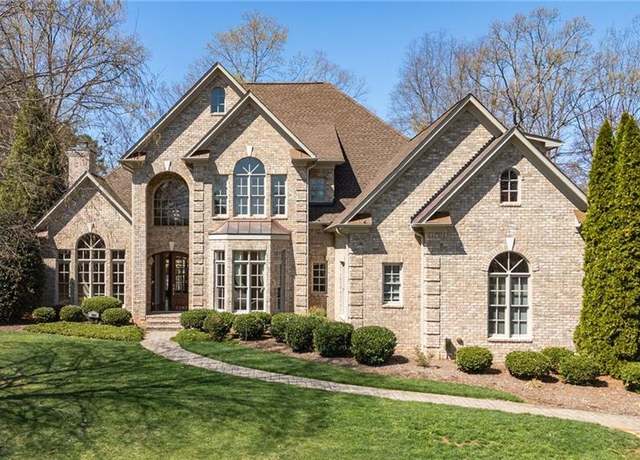 Property at 3293 Wynnewood Dr, Greensboro, NC 27408, 4 beds, 5 baths