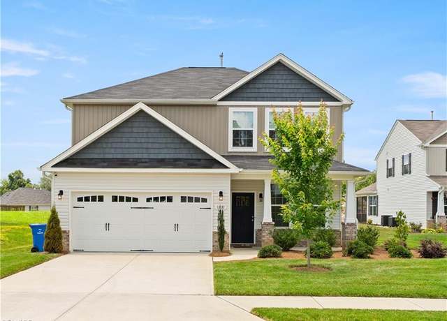 Property at 1827 Deveron Ct, Kernersville, NC 27284, 3 beds, 2.5 baths