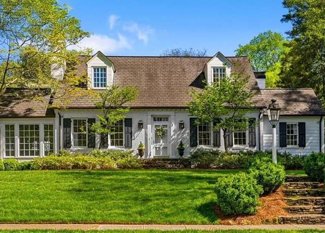 Property at 1504 Edgedale Rd, Greensboro, NC 27408, 3 beds, 3.5 baths