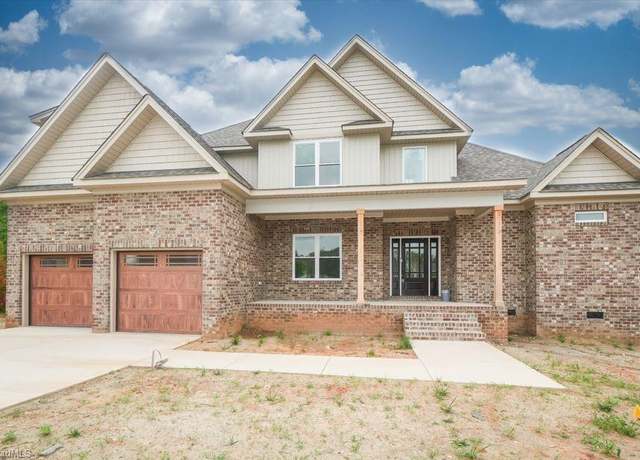 Property at 3799 Peony Way, Clemmons, NC 27012, 4 beds, 3.5 baths