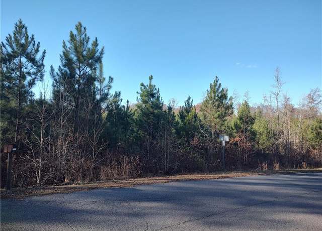 Property at 138 Harborgate Dr, Denton, NC 27239