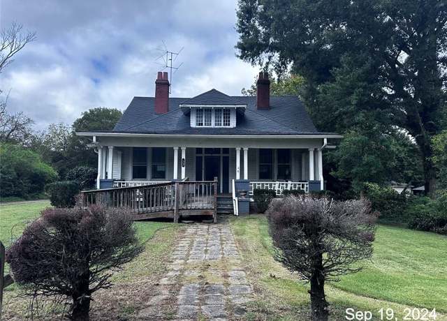 Property at 425 Boone Rd, Eden, NC 27288, 3 beds, 2 baths