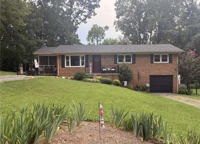 Property at 228 Anchor Dr, Asheboro, NC 27205, 3 beds, 1.5 baths