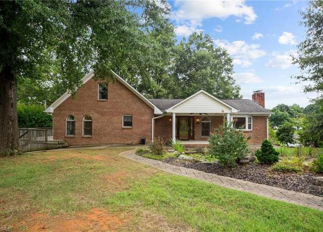 Property at 525 David Smith Rd, Winston-salem, NC 27127, 3 beds, 3 baths