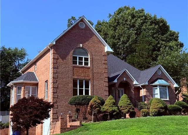 Property at 381 Hollinswood Ave, Winston-salem, NC 27103, 4 beds, 3.5 baths