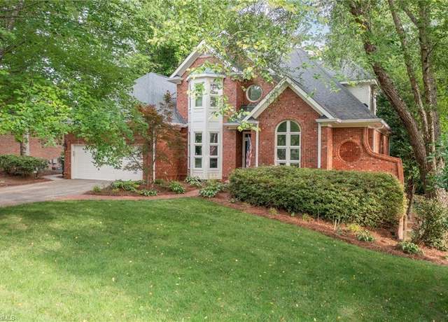 Property at 1000 Brookmeade Dr, Winston-salem, NC 27106, 4 beds, 4.5 baths