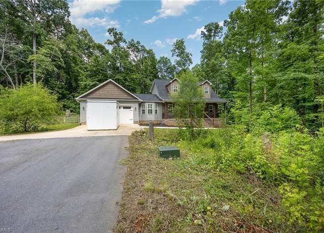 Property at 350 Butler Dr, Thomasville, NC 27360, 3 beds, 2.5 baths