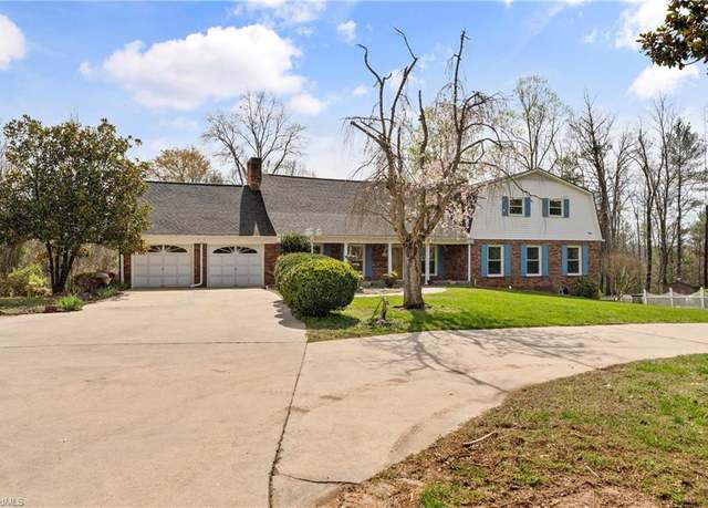 Property at 3211 Teague Ln, Hudson, NC 28638, 3 beds, 3 baths