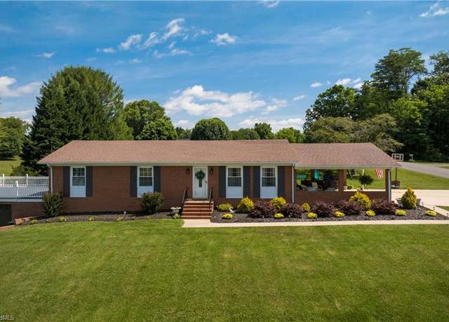 Property at 216 E Devon Dr, Mount Airy, NC 27030, 4 beds, 3 baths