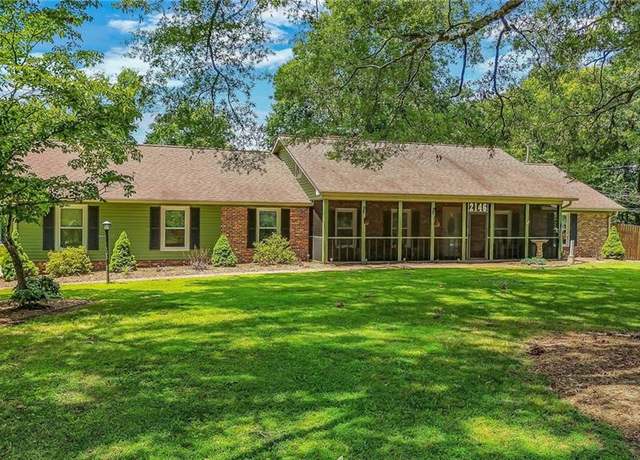 Property at 2146 Brushy Mountain Rd, Wilkesboro, NC 28697, 3 beds, 2.5 baths