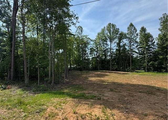 Property at 4304 Farlow Dr, Greensboro, NC 27406