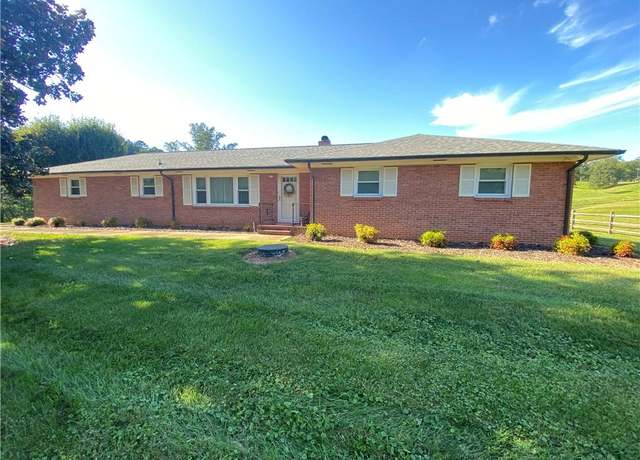 Property at 2547 Riverside Dr, Mount Airy, NC 27030, 3 beds, 2 baths