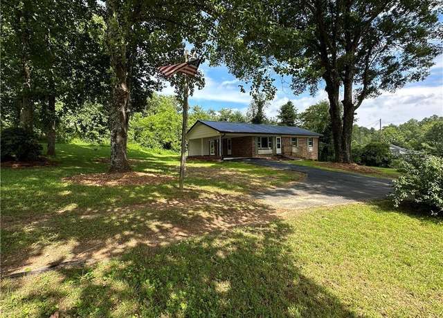 Property at 2727 Flower Gap, Cana, VA 24317, 3 beds, 1.5 baths