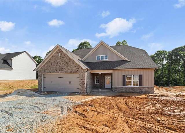 Property at 667 Cedar Dr, Winston-salem, NC 27107, 4 beds, 2.5 baths