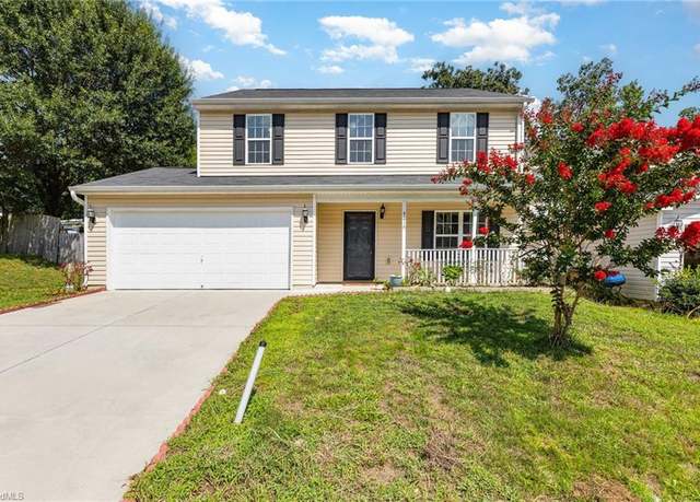 Property at 4610 Chapel Ridge Dr, Greensboro, NC 27405, 4 beds, 2.5 baths