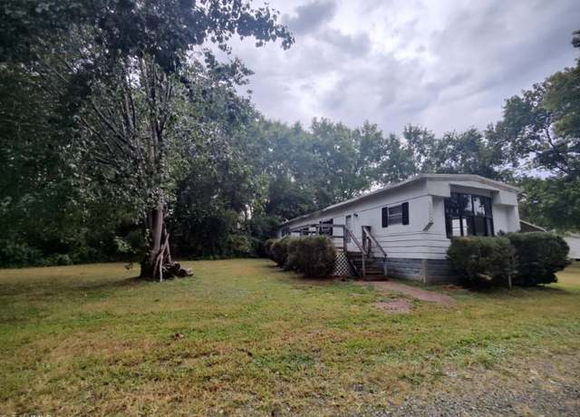 Property at 527 Riverview Rd, Lexington, NC 27292, 2 beds, 1 bath