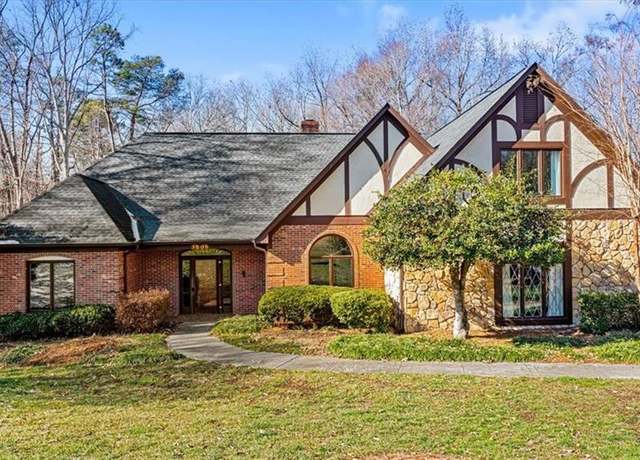 Property at 3808 Waldenbrook Rd, Greensboro, NC 27407, 4 beds, 3.5 baths