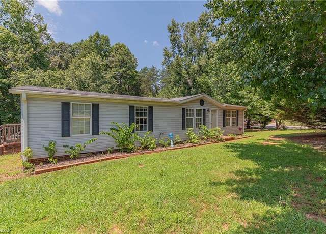 Property at 245 Rolling Meadows Dr, Reidsville, NC 27320, 3 beds, 2 baths