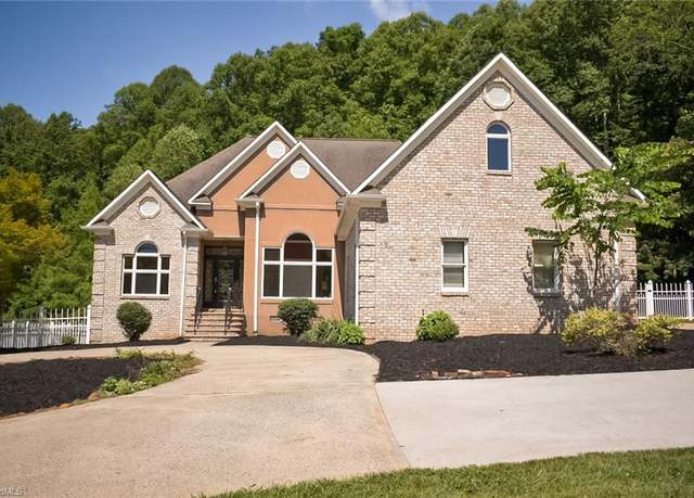 Property at 590 Turner Mountain Rd, Mount Airy, NC 27030, 4 beds, 3 baths