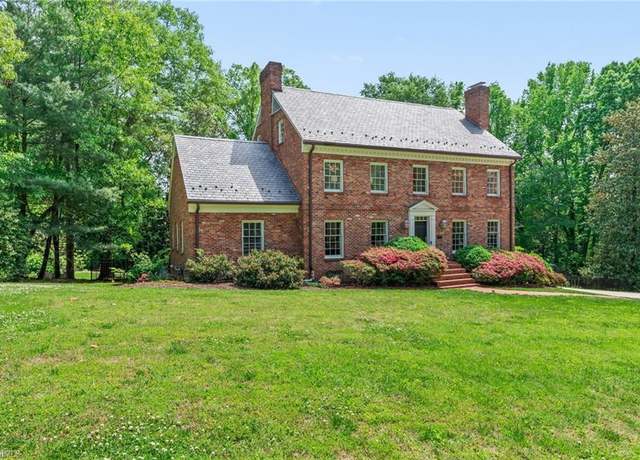 Property at 815 Hillcrest Dr, High Point, NC 27262, 5 beds, 4.5 baths