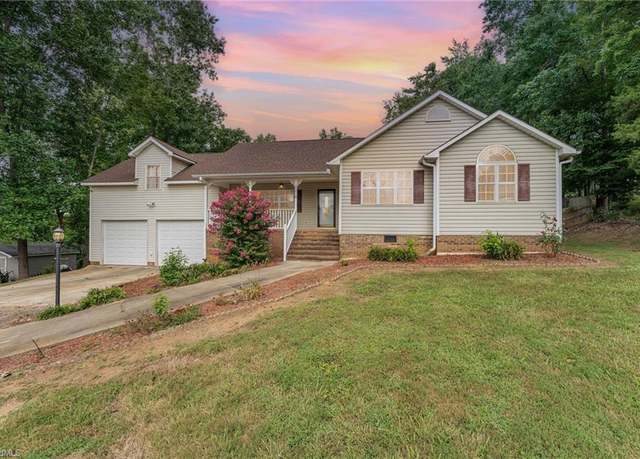 Property at 2216 Cedarwood Ct, Asheboro, NC 27205, 3 beds, 3 baths